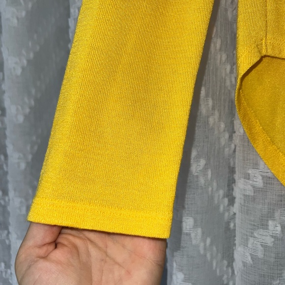 Banana Republic Yellow Crew Neck Knitted Sweater - Picture 5 of 5